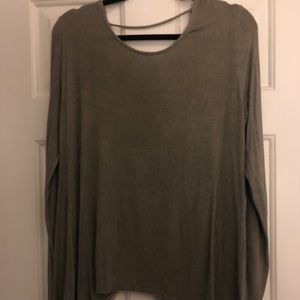 Green long sleeve with a key hole